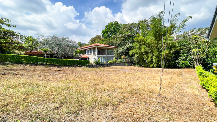 Serenity on beautiful lot for sale – Grecia in Grecia, Alajuela — ₡ 48 000 000 - Photo 2 of 8