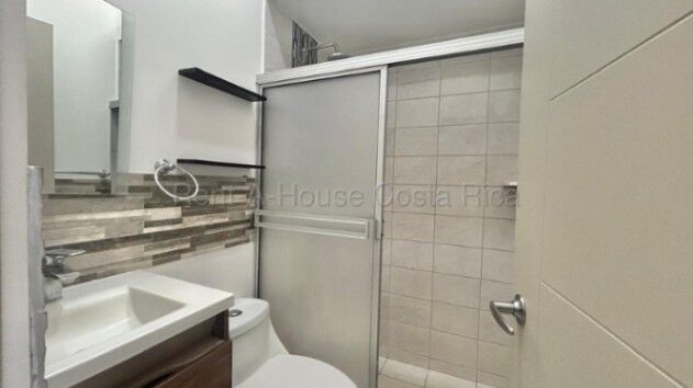 Venta de Casa en San Antonio de Alajuela. RAH 26-1924 en San Antonio, Alajuela — ₡ 69 000 000