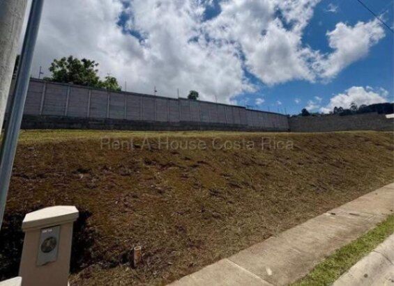 MLS-26-1701 LS VENTA LOTE LA UNION CARTAGO en Dulce Nombre, La Unión, Cartago — ₡ 43 000 000