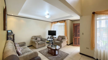 House for sale in Grecia in gated community, Las Calas en Bolívar, Grecia, Alajuela — 107 000 000 ₡ - Foto 2 de 13