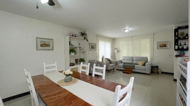 Venta de Casa en San Antonio de Escazú. RAH 26-370 in San Antonio, Escazú, San José — $267,721