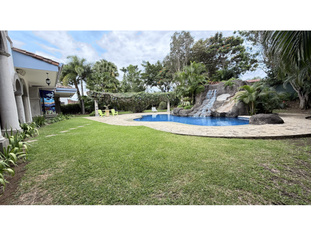 Villa Palma San Rafael de Alajuela, 5 Habitaciones| $1,350,000 en Las Horquetas, Sarapiquí, Heredia — $1,350,000 - Foto 3 de 28