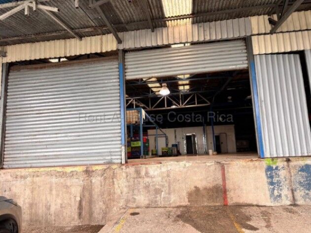 Venta de Bodega Industrial San Nicolás de Cartago. RAH 27-124 en San Nicolás, Cartago — ₡ 190 000 000