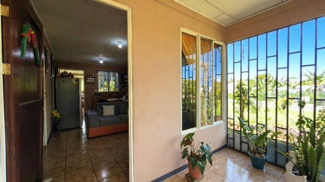 CASA RURAL CON AMBIENTE DE PAZ EN PLAYA VERDE, SANTA ELENA LOTE 206 M2 in San Isidro De El General, Pérez Zeledón, San José — $30,000