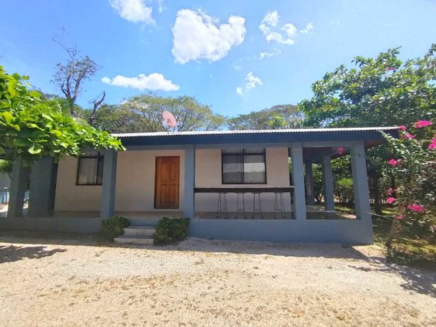 Villas Paraíso multi unit property with community rancho and pool en Cuajiniquil, Santa Cruz, Guanacaste — $690,000 - Foto 3 de 16