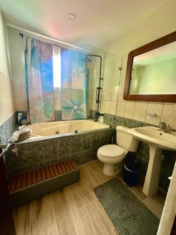 SE VENDE BELLÍSIMO APARTAMENTO EN JACÓ.  en Jacó, Garabito, Puntarenas — $255,000