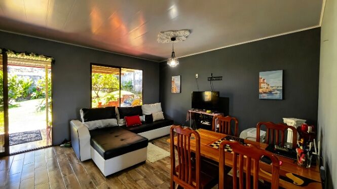 VENTA DE CASA MODERNA CON VISTAS PANORAMICAS Y SEGURIDAD EN LA BONITA DE RIVAS en El General, Pérez Zeledón, San José — $130,000