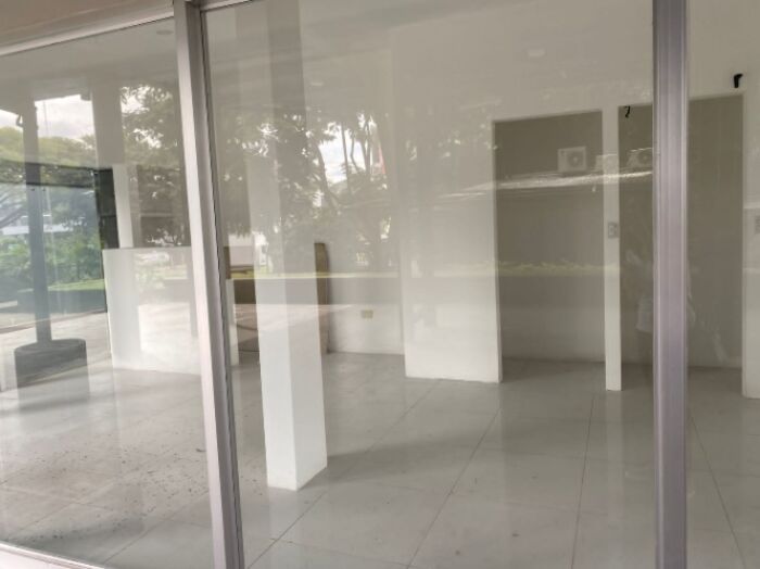 ALQUILER DE LOCAL, SAN JOSÉ, LINDORA - 9627155 en Santa Ana, San José — $1,719