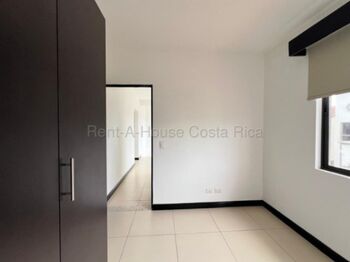 CASA EN VENTA EN HEREDIA ULLOA en Ulloa, Heredia — 108 000 000 ₡ - Foto 5 de 12