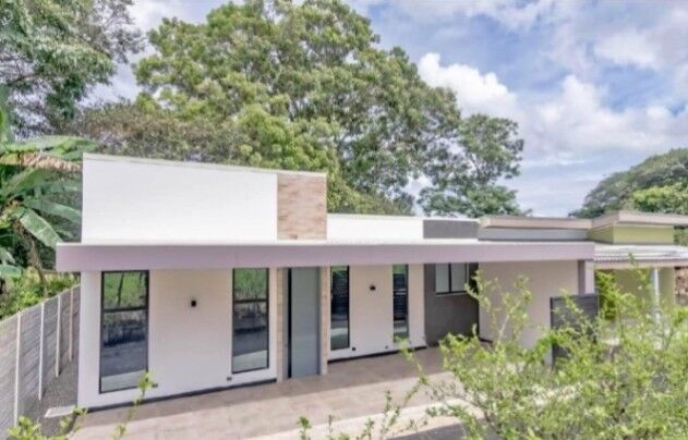 SE VENDE BELLÍSIMA CASA EN ATENAS, ALAJUELA.  en Atenas, Alajuela — ₡ 68 500 000