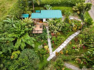 Finca con dos casas y espectacular vista al Volcán Arenal en Peñas Blancas, San Ramón, Alajuela — $399,000 - Foto 5 de 23