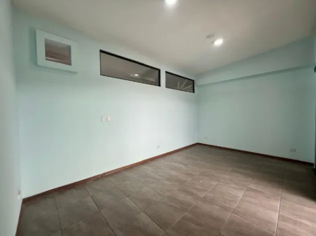 Alquiler de Local Comercial u Oficina en San Fco de Heredia. RAH 26-402 in San Francisco, Heredia — $508 - Photo 3 of 11