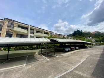 Venta de apartamento en primer piso en Avalon Country Santa Ana in Uruca, Santa Ana, San José — $165,000 - Photo 4 of 15