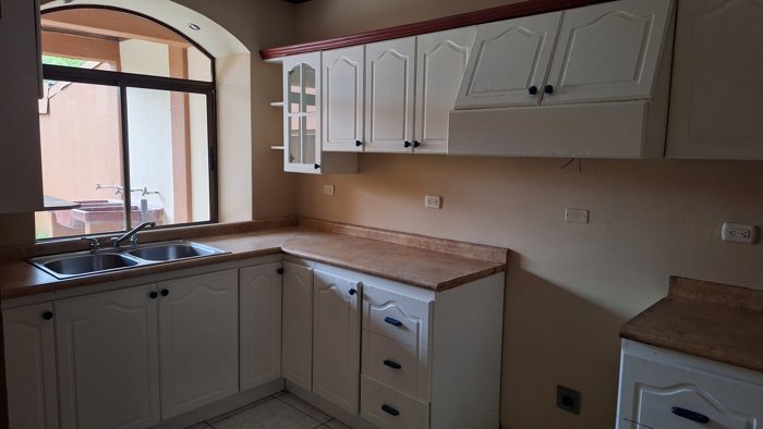 Venta de Casa en Urbanización Biamonte, Vásquez de Coronado en San Isidro, Vázquez de Coronado, San José — $234,727 - Foto 3 de 10