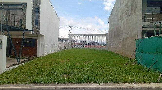Venta de lote residencial en condominio exclusivo, alta plusvalía #26-2147 GS en Brasil, Santa Ana, San José — $90,000