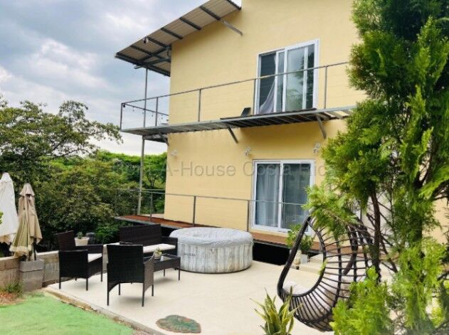 Venta quinta moderna con vista a montañas y gran terreno natural #26-1915 GS en San Pedro, Turrubares, San José — $259,000
