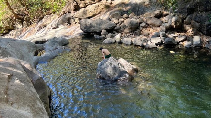 Hermosa propiedad de 50 acres adyacente a una piscina natural. in Desmonte, San Mateo, Alajuela — $600,000