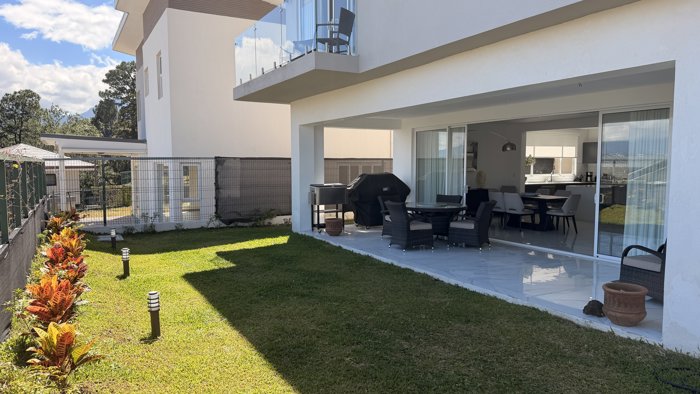 ¡Se Vende! Casa en Condominio | Guachipelín | 3 habitaciones | Vistas in San Rafael, Escazú, San José — $625,000