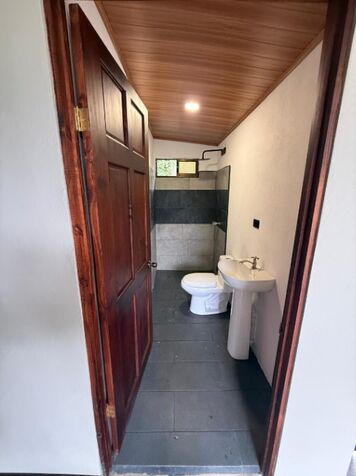 Casa en venta en Tabarcia in Tabarcia, Mora, San José — $130,000