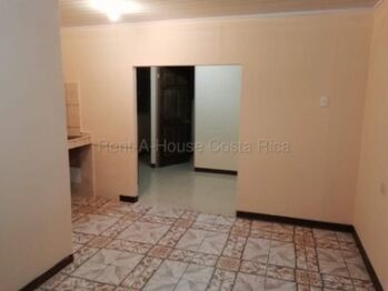 Venta casa cómoda, segura y bien ubicada San Rafael Abajo Desamparados en San Rafael Abajo, Desamparados, San José — 70 000 000 ₡ - Foto 5 de 9