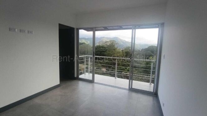Venta de Casa en La Unión-Tres Ríos.  en Tres Ríos, La Unión, Cartago — ₡ 95 000 000
