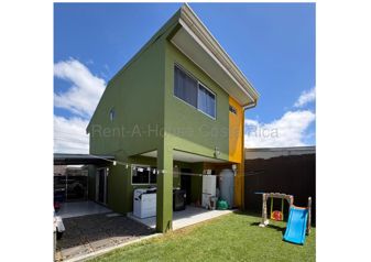 Venta de Casa AMUEBLADA en Condominio Nobleza de Coris, El Guarco-El Tejar. RAH 27-437 en El Tejar, El Guarco, Cartago — 85 000 000 ₡ - Foto 2 de 17