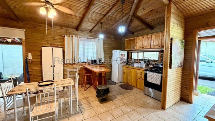 Alquiler de Apartamento Tipo Cabaña en Santo Domingo de Heredia. RAH 27-410 in Santa Rosa, Santo Domingo, Heredia — $1,150