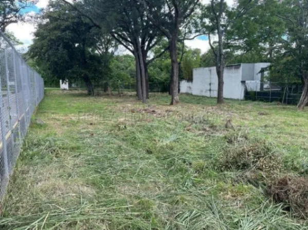 Venta de Lote Plano en Santa Ana. RAH 26-1688 USO DE SUELO AGRÍCOLA en Santa Ana, San José — $495,000