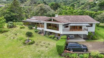 Casa con 4 habitaciones con impresionante vista en San Antonio