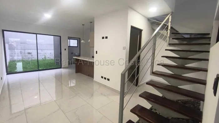 Sale Elegant New Home in Heredia. RAH 27-1013 in Barva, Heredia — ₡ 127 000 000 - Photo 2 of 14