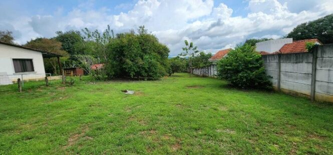 Venta lote plano 1433m² ideal comercio o vivienda en corredor estratégico #25-738 GS en Garita, Alajuela — $268,000