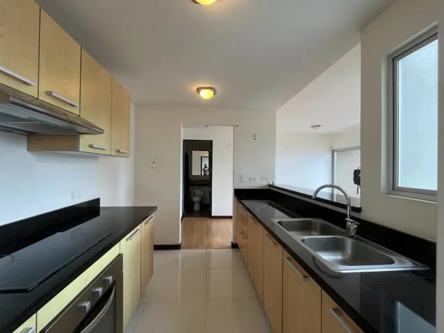 Apartment for sale in San José in Merced, San José — $190,000 - Photo 2 of 20