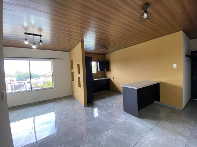 ALQUILER HERMOSO APARTAMENTO SEGUNDA PLANTA SANTA ANA CENTRO en Santa Ana, San José — ₡ 500 000