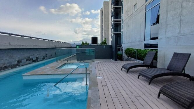 Venta de apartamento de 2 habitaciones en Torre las Loras Curridabat en Curridabat, San José — $248,000