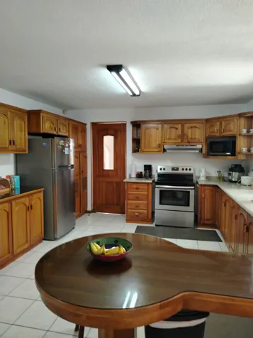 Casa en Venta con Apto, en Heredia en Residencial, 5PJG10093362 in La Asunción, Belén, Heredia — $480,000