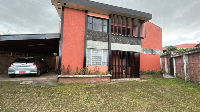 Casa con Uso de Suelo Mixto en Granadilla in Granadilla, Curridabat, San José — $819,000