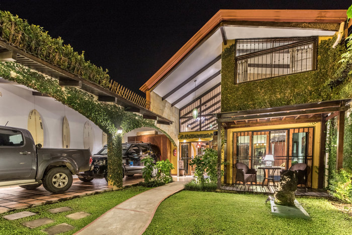 ESPECTACULAR CASA DE LUJO EN PLAYA JACO en Jacó, Garabito, Puntarenas — $690,000 - Foto 2 de 25