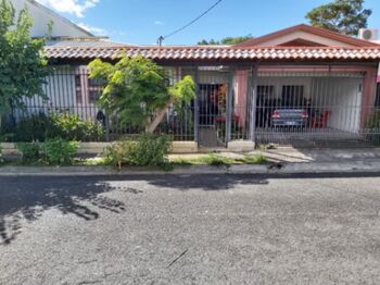 VENTA AMPLIA CASA DE 1 PLANTA RESIDENCIAL SANTA ANA 3 HAB+OFI en Pozos, Santa Ana, San José — $235,000 - Foto 5 de 18