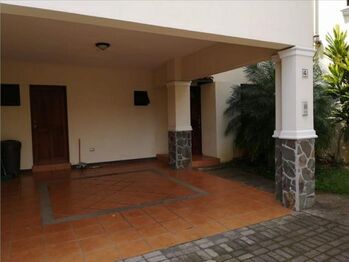 Casa en Venta Ulloa, Heredia, Heredia