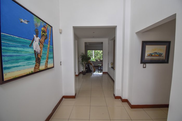 Casa de 1 Nivel con 3 habitaciones en Condominio Bosque Dorado in Piedades, Santa Ana, San José — $535,000 - Photo 2 of 29