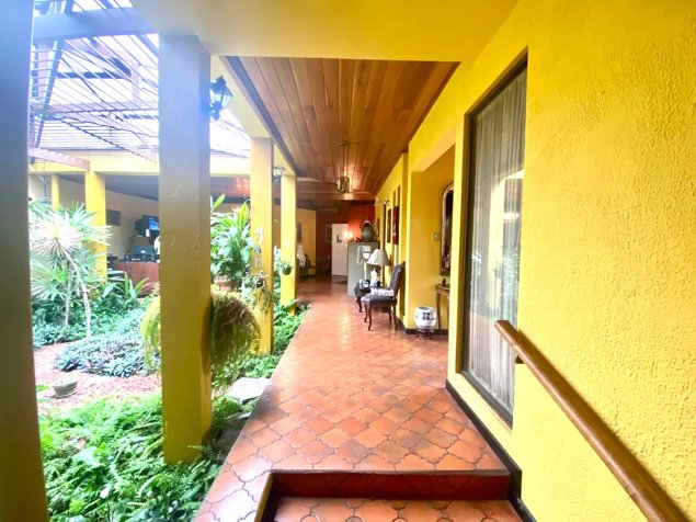 Venta de casa en Los Yoses en San Pedro, Montes De Oca, San José — $265,000 - Foto 3 de 16