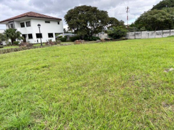 Venta de Lote en La Guácima, Alajuela. RAH 26-565 en Guácima, Alajuela — $100,000