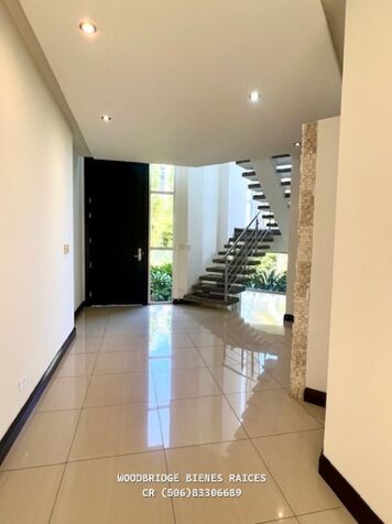 Escazu luxury home for rent $5.500 or sale $880.000 en Escazú, San José — $5,500