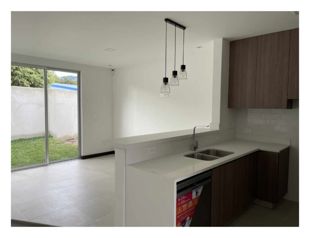 Casa en Venta,en San Antonio de Desamparados,A Estrenar.Seguridad 24/7 en San Antonio, Desamparados, San José — 123 000 000 ₡ - Foto 5 de 42