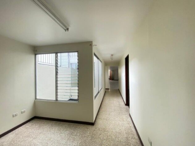 MLS-25-1736 LS ALQUILER LOCAL COMERCIAL SAN JUAN TIBAS in San Juan, Tibás, San José — $1,200