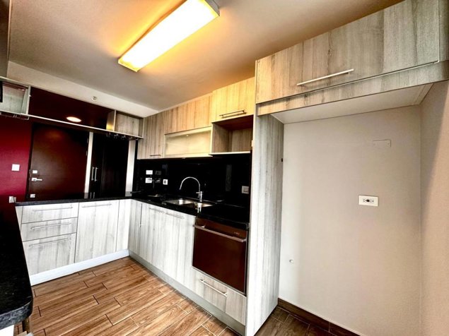 Apartamento con inquilino para inversión  en condominio Bellavista in Ulloa, Heredia — $195,000 - Photo 2 of 20