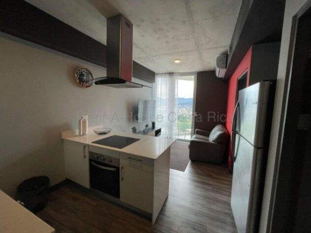Alquiler de Apartamento Amueblado en Secret Sabana. RAH 26-2128 in Mata Redonda, San José — $1,000