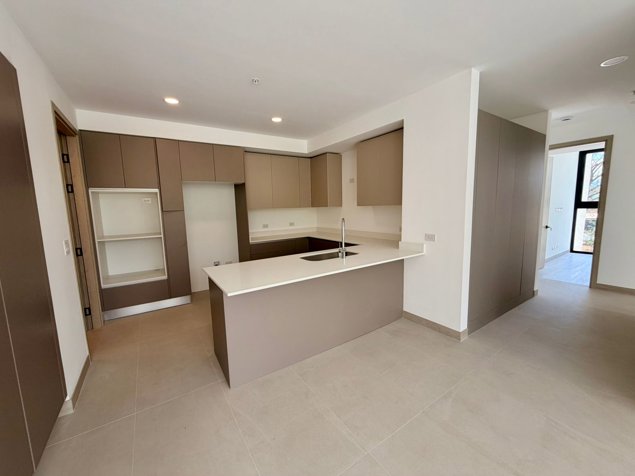 Alquiler Apartamento Nuevo en Escazú | 3 Habitaciones en San Rafael, Escazú, San José — $2,800 - Foto 2 de 11