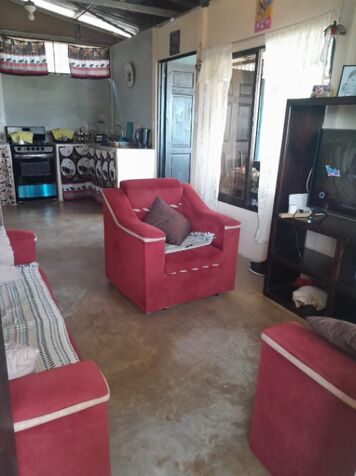 Vendo hermoso lote con casa  in San Isidro De El General, Pérez Zeledón, San José — ₡ 40 000 000