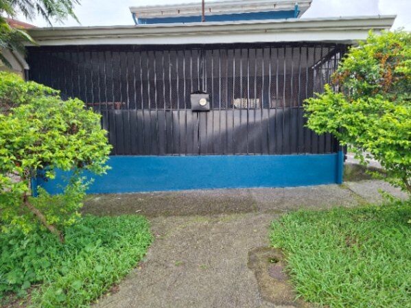 Alquiler de Casa en Alajuela — ₡ 300 000